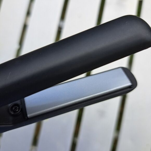 CONAIR MINIPRO CERAMIC FLAT IRON HAIR STRAIGHTENER BLACK 1/2" COMPACT TRAVEL - Picture 4 of 5